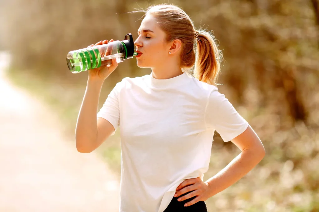 hydratation et perte de poids sommeil et perte de poids Perdre du poids jeûne intermittent Jeûne dans sa peau Coaching perte de poids Perte de poids durable Programme jeûne intermittent Gérer ses émotions Pensées négatives Nouvelles habitudes bien-être Croyances limitantes Recettes spéciales jeûne intermittent Guide du bien-être Mythes sur l'alimentation Régimes pour maigrir Jeûne intermittent témoignage Programmes fasting Gras Reprise alimentaire jeûne activités sportives calories 